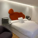 Lodge Espejo De Soledades Vigo de Sanabria
