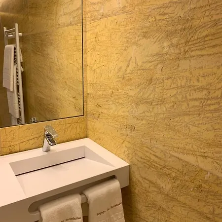 Lodge Espejo De Soledades