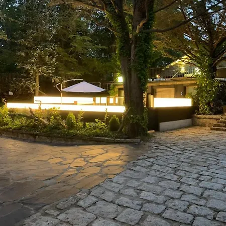 Lodge Espejo De Soledades *