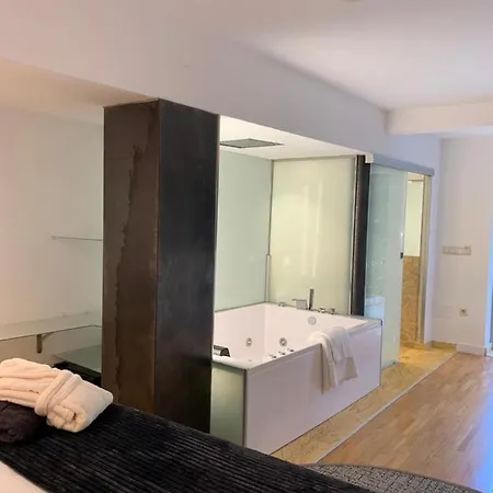 Espejo De Soledades Lodge Vigo de Sanabria