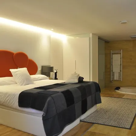 Lodge Espejo De Soledades