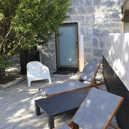 Espejo De Soledades *