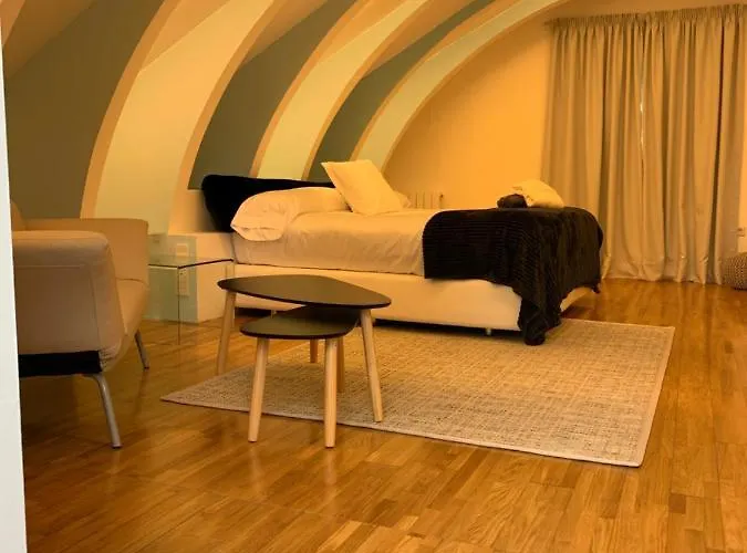 롯지 Espejo De Soledades