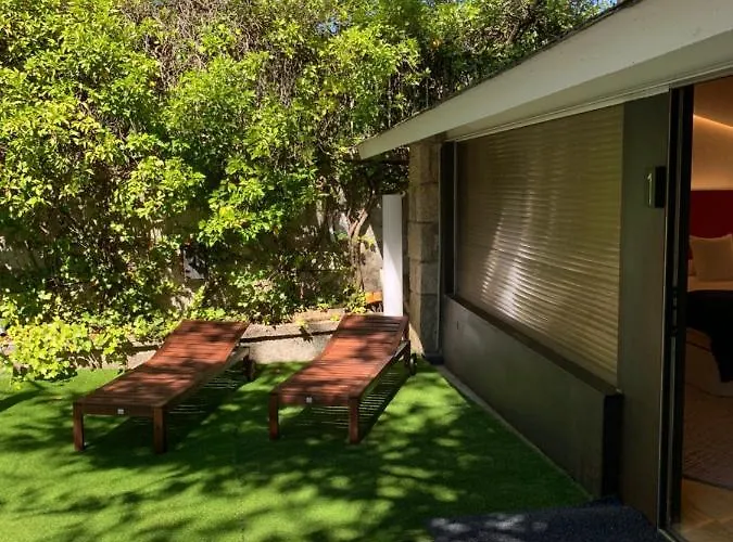 Espejo De Soledades *