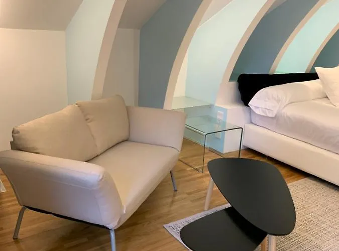 롯지 Espejo De Soledades *