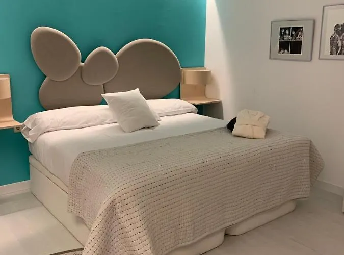 Espejo De Soledades *