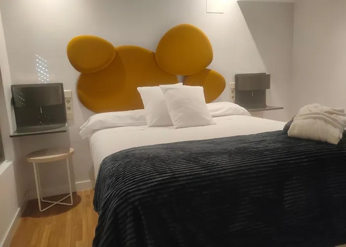 Espejo De Soledades *