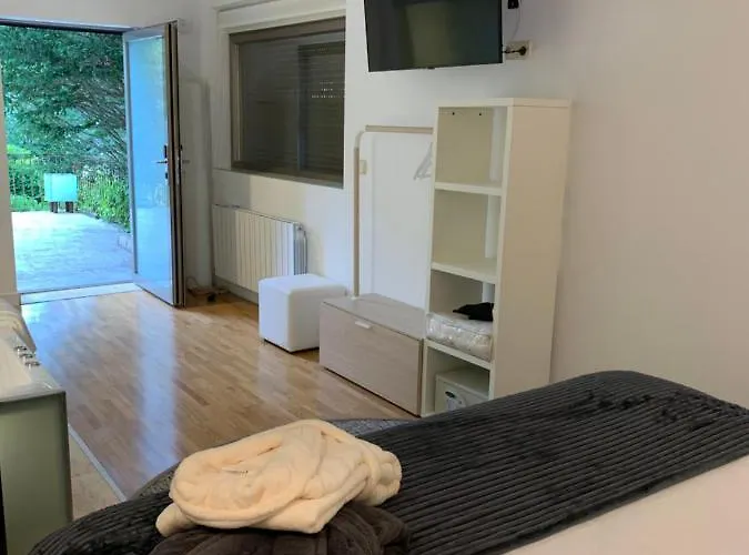 Lodge Espejo De Soledades